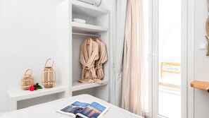4 slaapkamers, een strijkplank/strijkijzer, gratis wifi, beddengoed