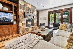 Luxury House | Living area