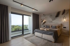 4 habitaciones, tabla de planchar con plancha y wifi gratis 