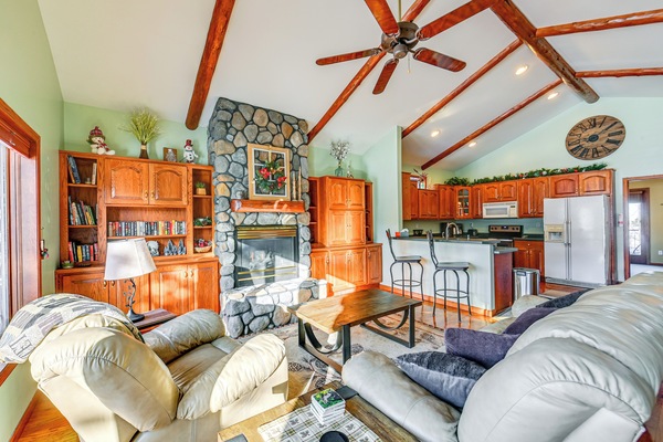 Red Lodge Vacation Rental | 3BR | 2BA | 2,100 Sq Ft | Stairs Required to Enter