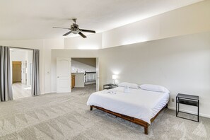 5 室のベッドルーム、WiFi、ベッドシーツ