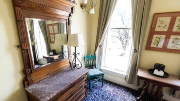 Basic Double Room | Interior