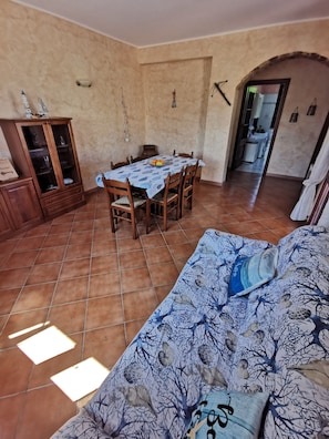 Interior - [Location Cefalù] Independent villa with garden (Sicilia)