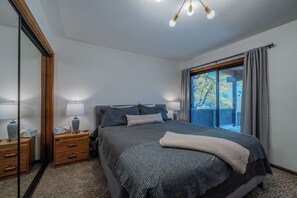 4 Schlafzimmer, Bügeleisen/Bügelbrett, kostenloses WLAN, Bettwäsche