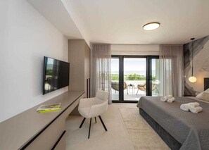 4 habitaciones, tabla de planchar con plancha y wifi gratis 