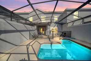 Unclassified image, 5 of 57, button