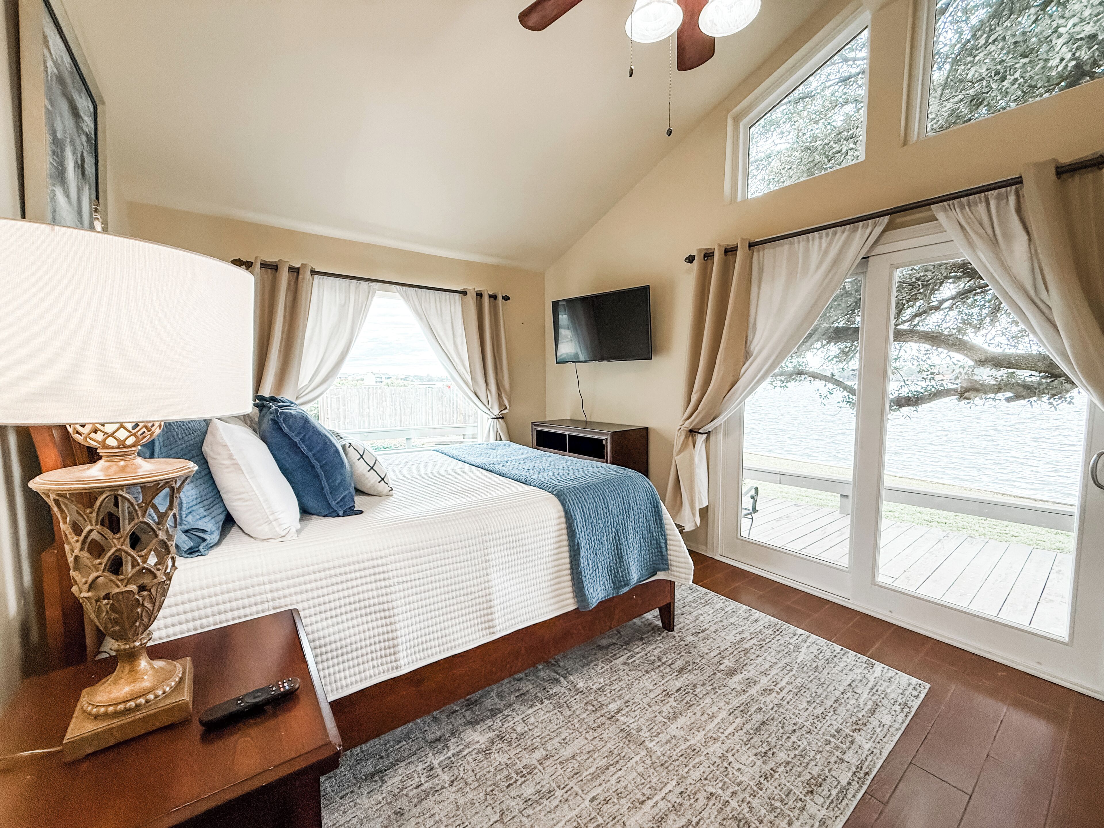 2 habitaciones, tabla de planchar con plancha y wifi gratis 