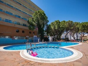 Pool - APCOSTAS Blue Beach two bedrooms (Salou)