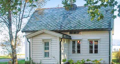 6 Person Holiday Home in Fjortoft