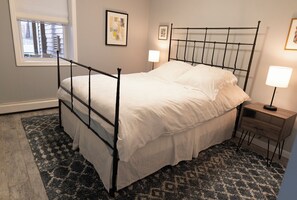 1 bedroom, iron/ironing board, WiFi, bed sheets - Cozy 1-bedroom apartment in brilliant Jersey City with WiFi, AC (Jersey City)