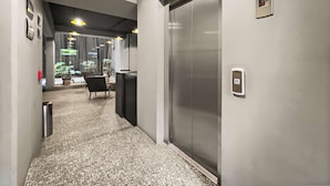 Unclassified image, 5 of 28, button - Armonik Suites By Casanevo - Master King Bed Suite (Mexico City)