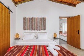 2 chambres, lit parapluie, Wi-Fi, draps fournis