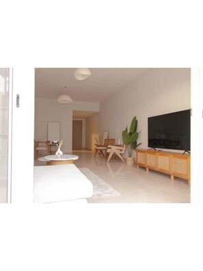 Interior - Access -Hotel Apt- 3bedr- mivida Emaar pool view (Cairo Governorate)