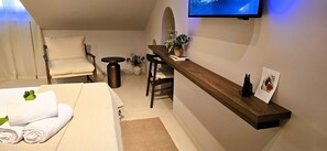 Minibar y caja de seguridad en la habitación 