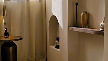 Luxury Double Room, 1 King Bed | Minibar, in-room safe, laptop workspace, blackout drapes