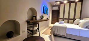 Habitació doble de luxe, 1 llit de matrimoni gran | Minibar i caixa forta a l'habitació 