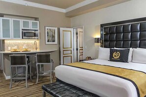 1 bedroom, iron/ironing board, WiFi, bed sheets - Las Vegas Convention Center adjacent with great view 2bdrm lockout with WiF (Las Vegas)