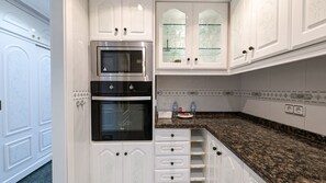 Microwave, oven, stovetop, dishwasher