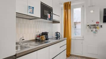 Microonde, forno, piano cottura