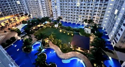 Live Just Steps Away From Mall of Asia
