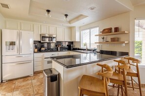 Microwave, oven, stovetop, dishwasher