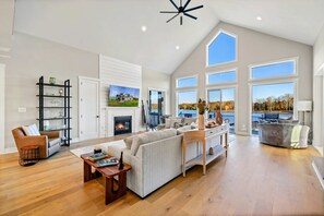 Smart TV, fireplace, offices