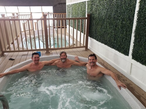 Steamboat Springs Legacy SUITES Resort, 2-Bedroom. Feb 6-12, 3 nights minimum