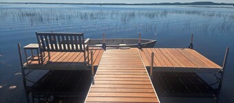 The Lily Pad: Newly Renovated, Lakefront Retreat on Shawano Lake, Sleeps 6