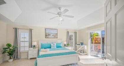 SALE !+Sleeps 14+3 min Walk to Beach+Pool+Game Rm