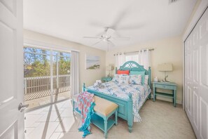 5 bedrooms, desk, iron/ironing board, travel cot