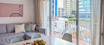 Newly renovated apartment 1 min from the beach