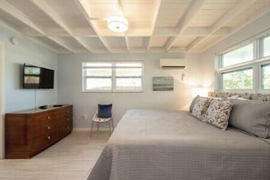 3 soverom, strykejern/-brett, wi-fi og sengetøy