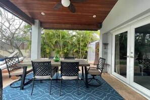 Outdoor dining - Private & Haven-ly Pool Home on Boating Canal (Key Haven)