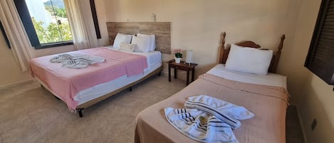 Apartamento básico | Espacio para trabajar con un portátil y wifi gratis
