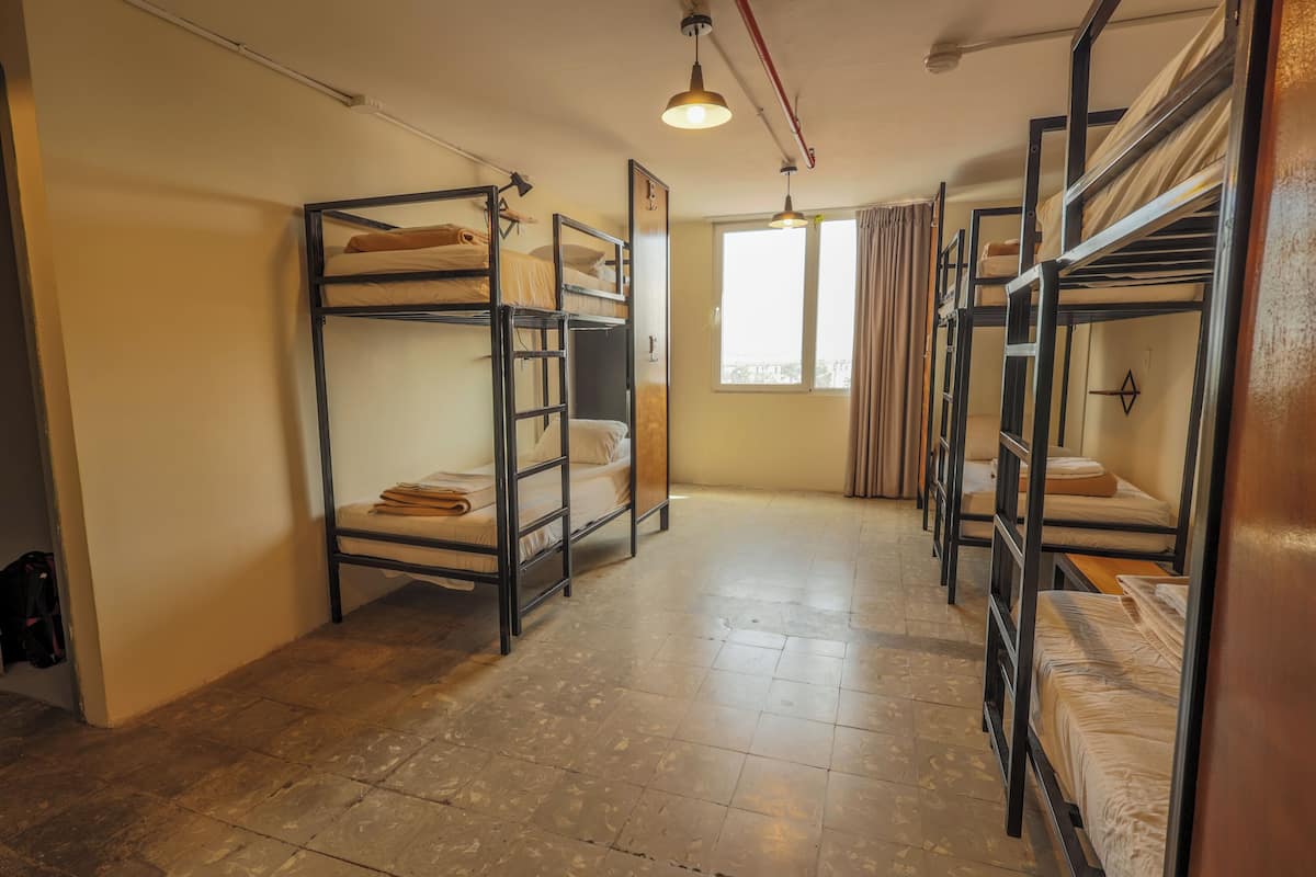 Dormitorio condiviso Basic | 1 camera, Wi-Fi gratuito
