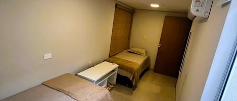 4 chambres, fer et planche Ă repasser, Wi-Fi, draps fournis