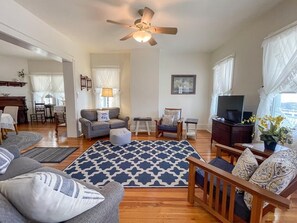 Smart-TV og DVD-spiller