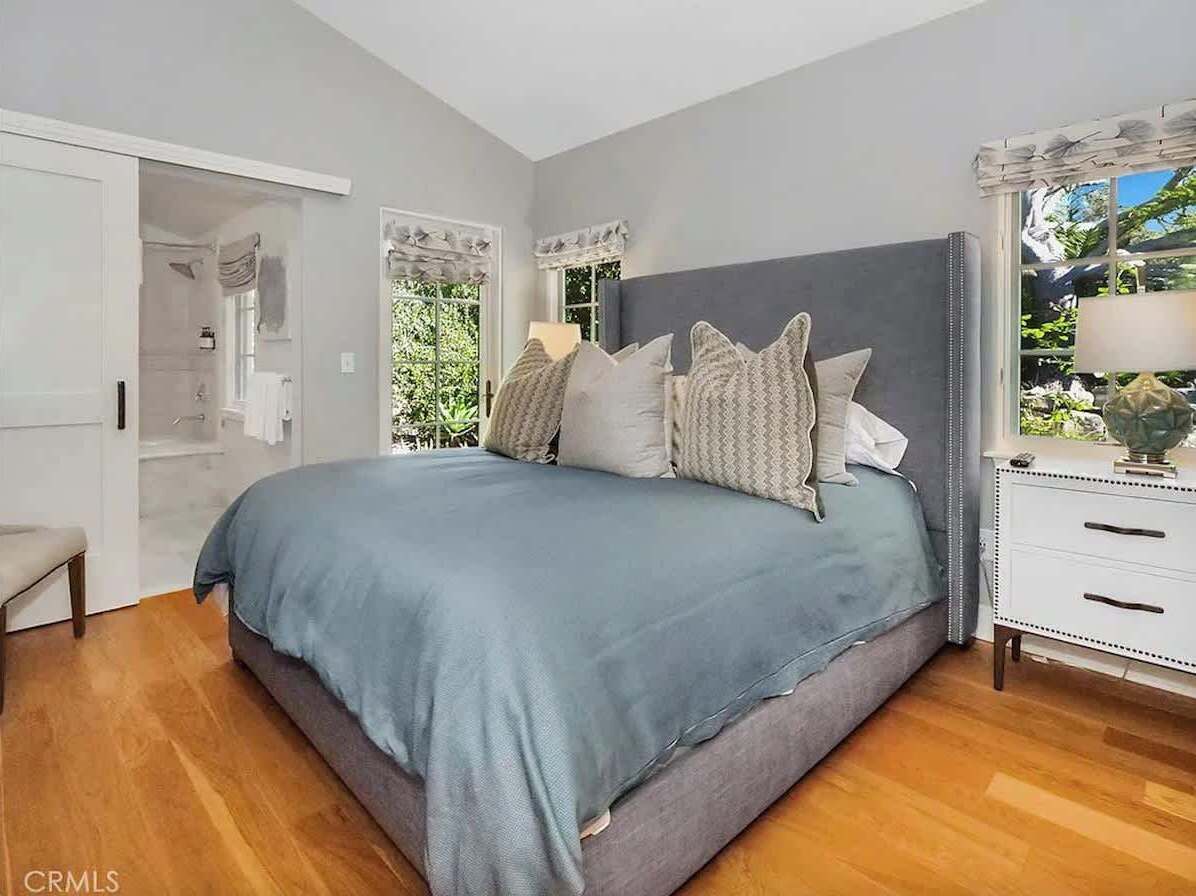 2 bedrooms, iron/ironing board, travel crib, WiFi