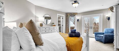 9 makuuhuonetta, työpöytä, ilmainen Wi-Fi, vuodevaatteet