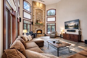 Smart TV, videojuegos, estéreo y oficina 