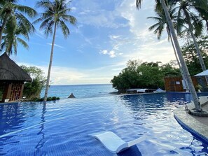 Property grounds - Bugnaw Si-e Beach Resort (Anda)