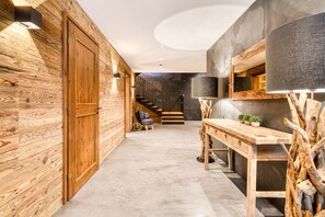 บ้านพัก | 5 ห้องนอน