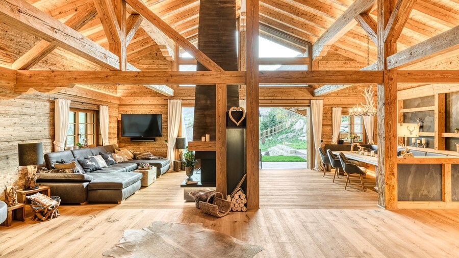 Chalet GM in Brand With 5 Bedrooms and 8 Bathrooms