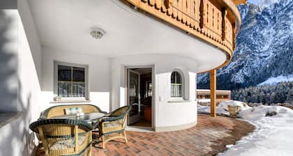 Haus Alvier - 3-zimmer Fewo Rothorn mit Terrasse