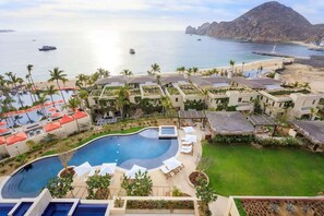 Unclassified image, 3 of 62, button - Luxury  Oceanfront Condo with Private Plunge Pool (Cabo San Lucas)