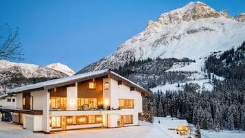 Rumah | 4 kamar tidur dan meja kerja