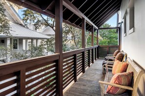 Property grounds - Seaglass Cottage & Carriage House - Rosemary Beach - Complimentary Access to RB Fitness and Tennis (Rosemary Beach)