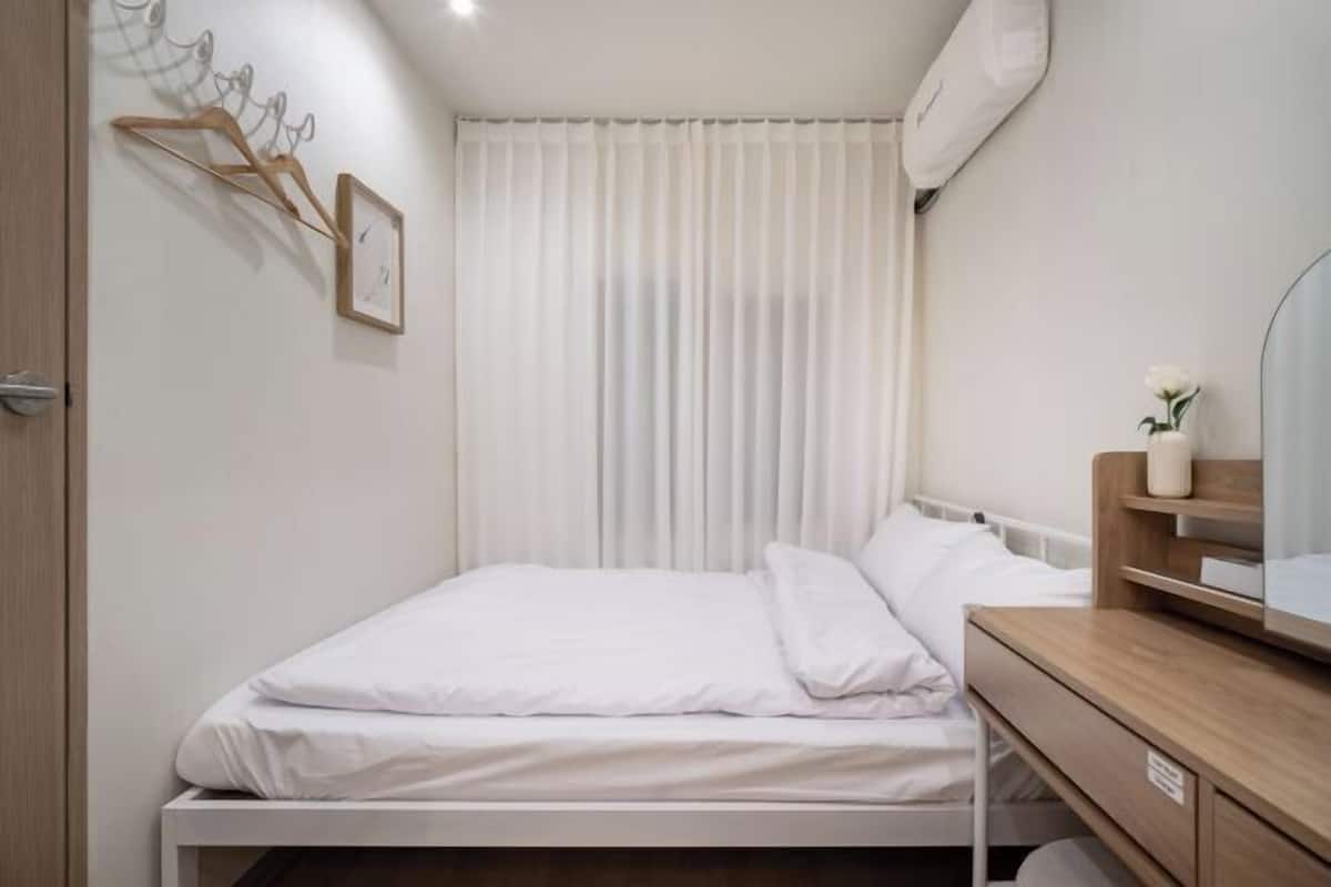 Ropa de cama de alta calidad, camas con efecto memoria y wifi gratis