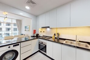 Fridge, microwave, oven, stovetop