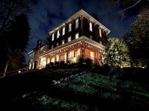 Exterior - The Bookhouse Hotel at Faunbrook (West Chester)